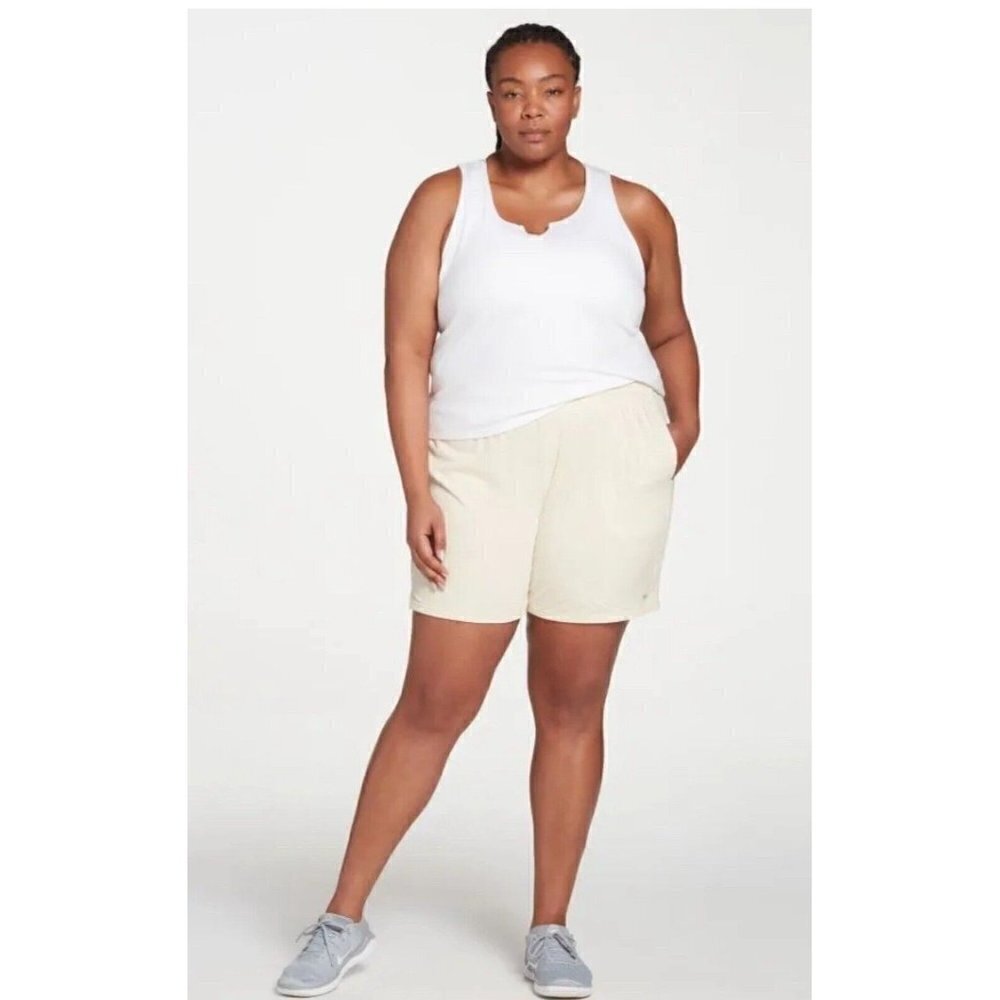 DSG Women's 7” Mesh Shorts Size XL Sand Beige Drawstring Waist Stretch Activewea